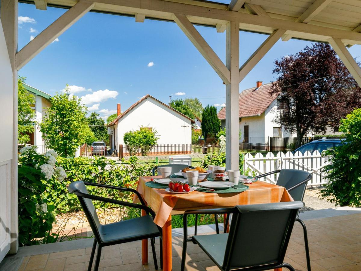 Holiday Home Jazmin By Interhome Балатонсарсо Екстериор снимка
